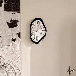 온더벨라 유니크 오브제 인테리어 벽걸이 벽시계