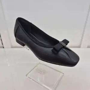 엘칸토 HC11 양가죽 여성화 스퀘어토 리본 플랫  A1T1U4Q2619