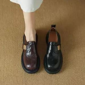 가을 빈티지 여사친 키높이 통굽 플랫 엠보스드 MN 딥토크로퍼 양가죽 단화 스트랩 OOTD3