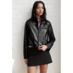 [ZARA] 자라 크롭 페이크 레더 재킷 - 블랙 3483329