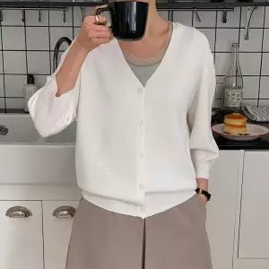 [신상오픈런]야상조끼 후드점퍼 허리스토퍼 집업 프릴 에이라인 (30434144)