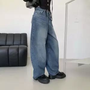 [신상오픈런]여성 심플 코튼 빈티지 워싱 와이드 데님 바지 (42084222)