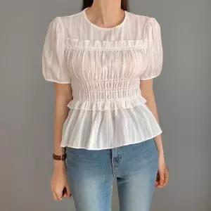 [신상오픈런]여성 시스루 프릴 퍼프 블라우스 리본 디테일 (35401918)