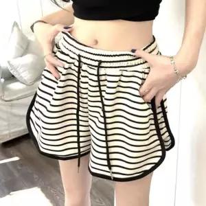 [신상오픈런]스트라이프 돌핀쇼츠 바인딩 수학여행 휴양룩 끈반바지 (30493381)