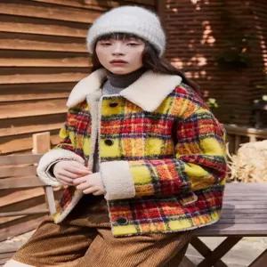 베네통 부클 카라 체크 코트 BACT55561