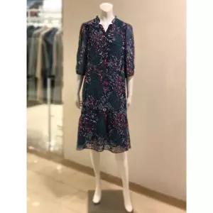 [하프클럽/] 세이브존01 프릴 브이넥 프린트 쉬폰 원피스 OP3308