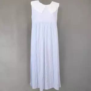 [신상오픈런]여성 민소매 롱 원피스 펀칭 레이스 카라넥 루즈핏 드레스 (41315922)