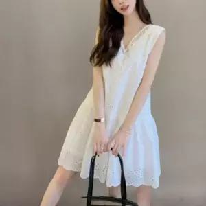 [신상오픈런]여성 민소매 미니 원피스 화이트 펀칭 레이스 자수 드레스 (37001198)