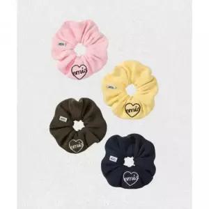 매장정품 이미스 EMIS HEART LOGO KNIT SCRUNCHIE m10371662942 1440952