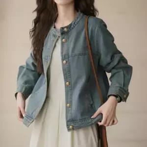 [신상오픈런]여성 중청 데님 긴팔 자켓 골드버튼 노카라 스타일 (37001081)