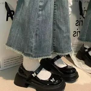 빈티지 여자 구두 슈즈 힐 통굽 메리제인 프렌치 스틸레토 일자 스트랩힐 미들 버클 스몰 CH5