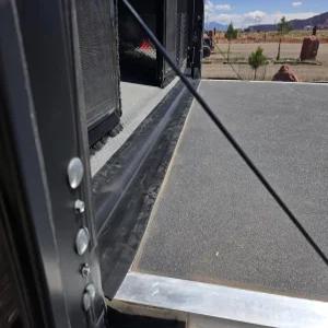 장난감 운반자 및 트레일러를 위한 ESI ROK 블록 트레일러 램프 도어 갭 커버