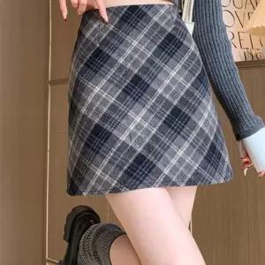[신상오픈런]체크치마 에이라인 사선스트라이프 미니스커트 (29192909)