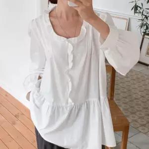 [신상오픈런]여성 가을 하객용 프릴 퍼프 넉넉한 유넥 면 블라우스 (41502968)