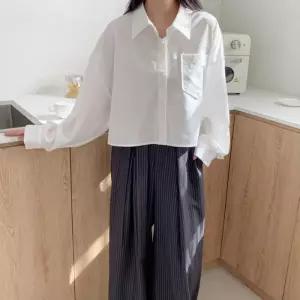 [신상오픈런]크롭셔츠 카라 세미루즈 스판 키작녀 드롭숄더 가오리 (30552152)