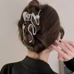 [신상오픈런]웨이브 메탈릭 봄여름 진주집게핀 왕머리핀 (30488694)