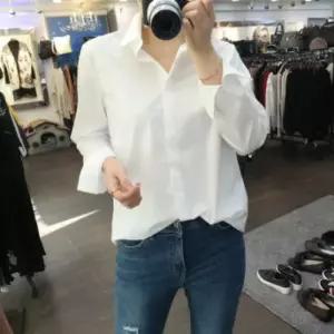 갤러리샵 브리치 / 자체제작 라인 예쁜 심플 스판 셔츠 화이트 블랙1202213