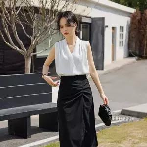 비욘드라이프J CVI 실키 드레이프 민소매 블라우스