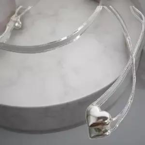 [신상오픈런]여성용 미니하트 스네이크 체인 실버 목걸이 (41316311)