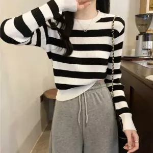 간절기 니트 여성스트라이프티셔츠 스프라이트티정장니트