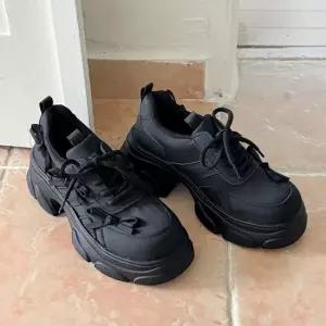 7cm키높이) 러블리 리본 올블랙 스니커즈 운동화