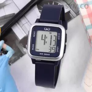 큐앤큐 G02A-010VY 사각 스퀘어 디지털 실버네이비 어린이 방수 아동 우레탄 시계 d