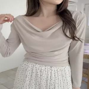 [엘루이즈] 루아라 드레이프 언발 셔링 오프숄더 긴팔 티셔츠 3color)