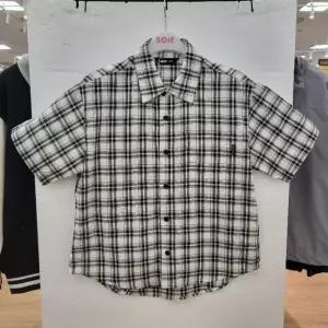 HC22 블랙 체크 셔츠 남아 여름용 블랙 박스핏 체크 면 셔츠 26M5302