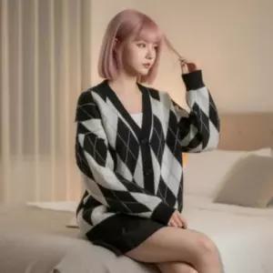 [라일리여성의류] Rly 여성 오버핏 다이아 패턴 니트 아가일 캐주얼 가