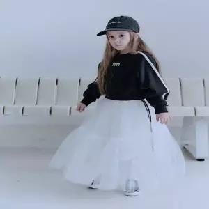 로아앤제인X세컨더리캐비닛 워밍업 크롭 맨투맨 여아 아동 키즈 RJ25SMT01BK