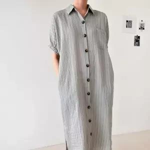 /신상오픈런 오시다 주머니 원피스 줄무늬 밴딩 썸머 벌룬 여성