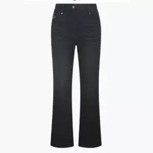 [롯데백화점]나이스클랍 슬림핏 부츠컷 데님N233PWN710