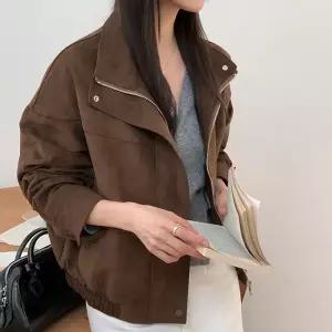 [코코블랑] 드무어 스웨이드 블루종 점퍼