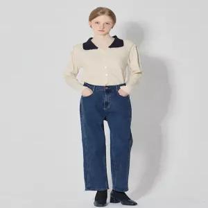 [(OZOC)] 절개라인 테이퍼드 핏 데님 (택가격 85000원)