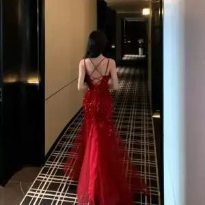 페브레로 원피스 치마 레드 롱 빈티지 파티 드레스 생일 나시 민소매 머메이드 스팽글 UNO1