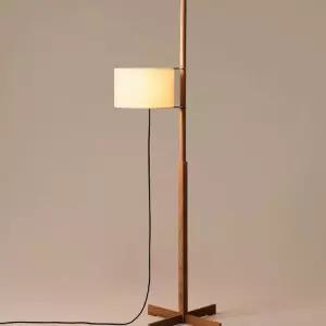 조명 산타앤콜 장스탠드 램프 호두나무 스탠드조명 플로어