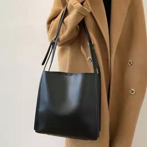 스퀘어 모던 숄더백 내추럴 직장인 학생 데일리백 Uiv7+9Lbf