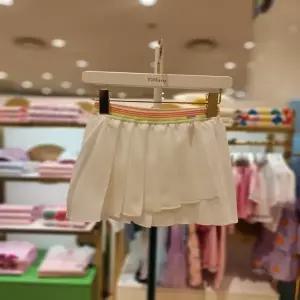 [프렌치캣] 아이보리주름큐롯반바지 T42KBP030