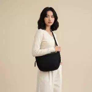 가벼운 반달형 여행용 크로스백 여성 미니 숄더백 데일리 만두백 슬링백 보조가방