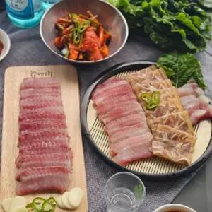 흑산도산 자연산 생홍어회 1KG 삼합용 홍어애탕 무침용  국산홍어  수육조합