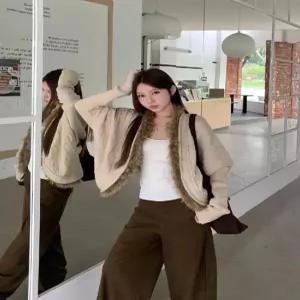 손오반 여성 니트 코트 퍼 꽈배기 재킷 가오리핏 슬림 린넨마 데일리룩 KUK1