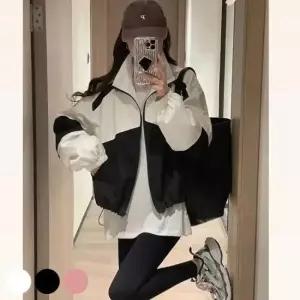 울캐시미어 여성 크롭한 기장 얇은 소재 패션 배색 바람막이 점퍼