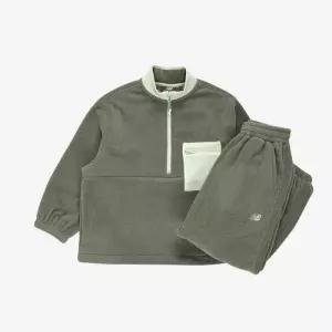 뉴발란스키즈(NB Kids) BOGLE CREW_우븐 매칭 플리스 셋업 NK9YG1124U_(49)Khaki