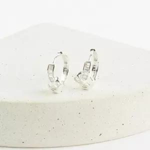 [신상오픈런]실버이어링 꼬임 심플 원터치 미니링귀걸이 (29965119)