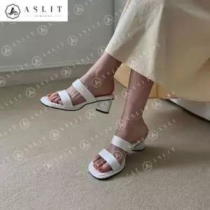 [애슬릿] 사선 스퀘어 토 투웨이 스트랩 미들 굽 샌들