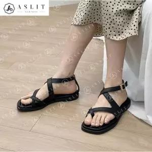 [애슬릿] 스퀘어 X 스트랩 엄지 쪼리 여름 샌들