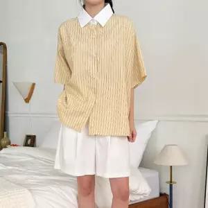 [신상오픈런]박스반팔 카라 오버핏 여성 반소매남방 스트라이프셔츠 (31926355)