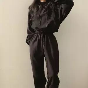 [신상오픈런]상하의 키작녀 크롭맨투맨 후드티셔츠 조거 트랙수트 (29196876)