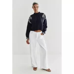 [국내배송] 자라 ZARA 벌룬 자수 셔츠 - 네이비 957079