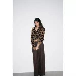 [국내배송] 자라 ZARA 애니멀 자카드 니트 재킷 - 표범 무늬 923534